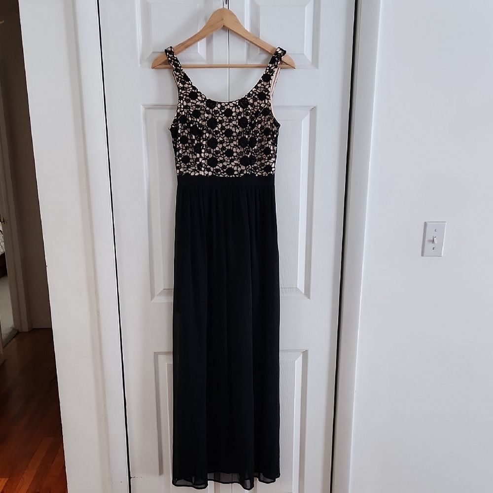 Lauren Conrad Elegant Black and Cream Maxi Dress